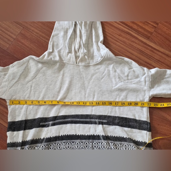 Billabong Hooded Lightweight Pullover - Picture 6 of 9